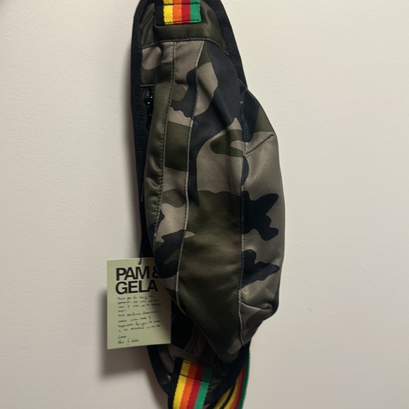 PAM & GELA CAMO FANNY PACK - Picture 2 of 2